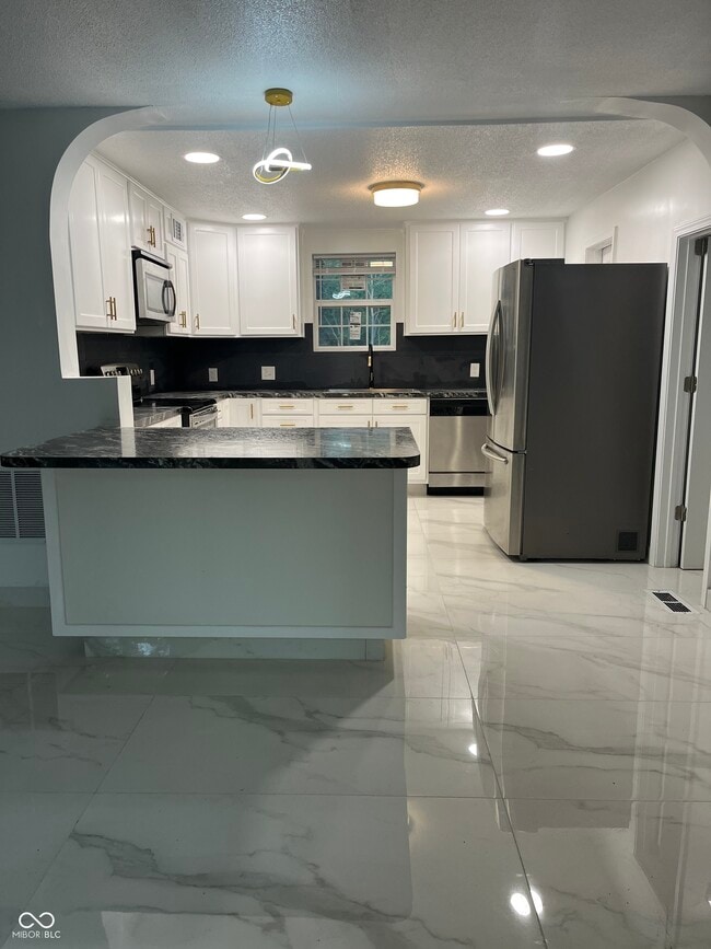 Building Photo - 1340 Rohrer Rd