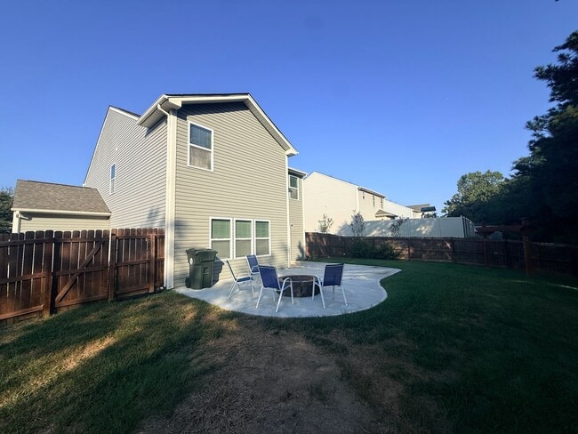 Building Photo - 7157 Sonja Dr