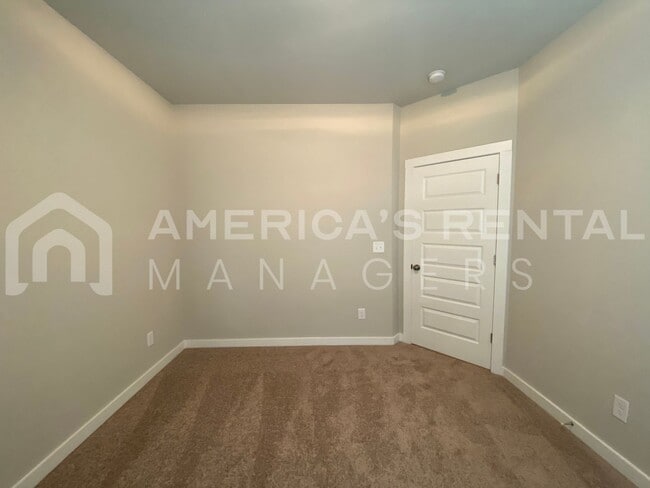 Building Photo - Home for Rent in Thorsby! Available to View Now!