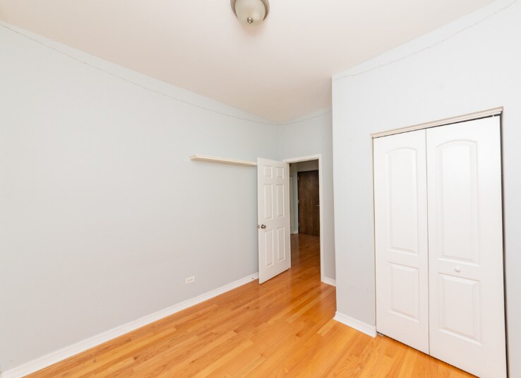 Building Photo - 3215 W Altgeld St