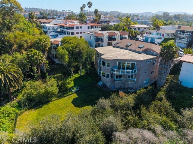 Building Photo - 214 Avenida Montalvo