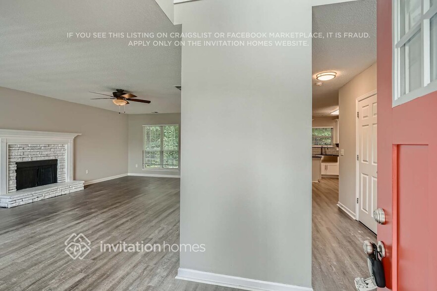 Building Photo - 5208 Meadows Lake Pointe