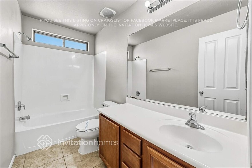 Building Photo - 7827 S Kelsie Dr