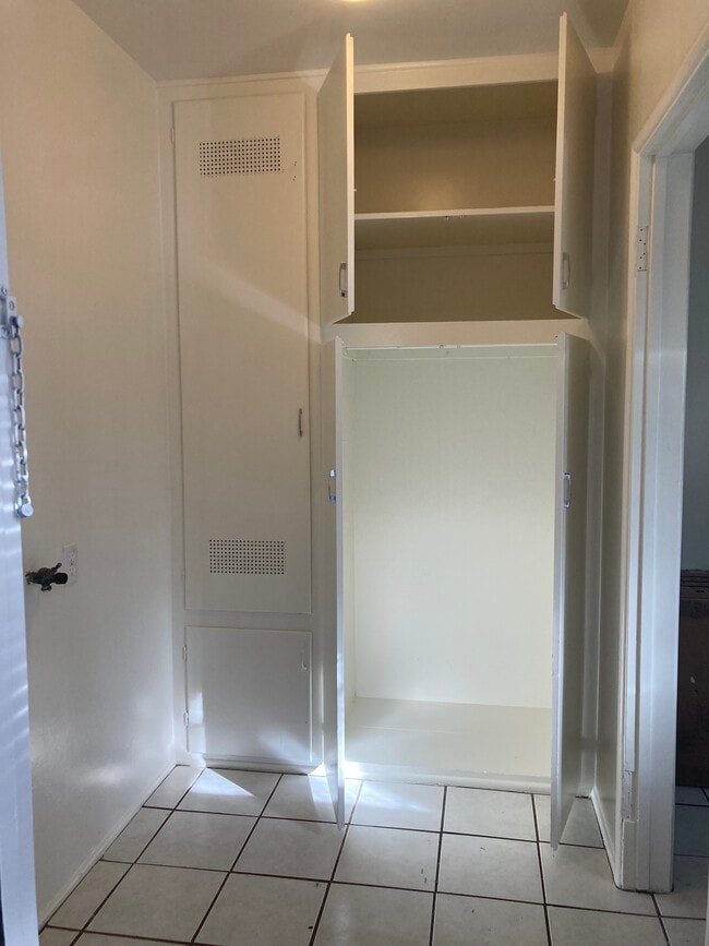 Washroom Storage - 205 N Mountain Ave