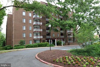Building Photo - 10850 Green Mountain Cir