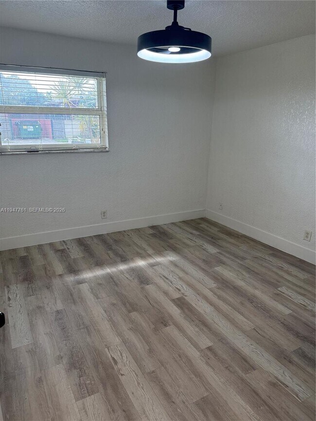 Building Photo - 5833 NW 22nd Ct