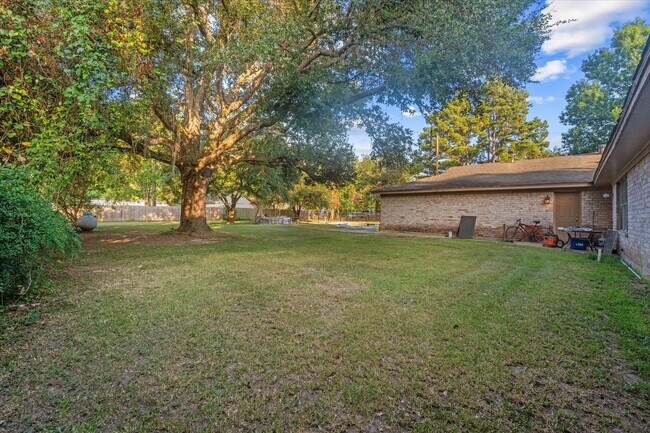 Building Photo - 19435 Haude Rd
