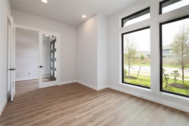 Building Photo - 1408 Logan Del Wy