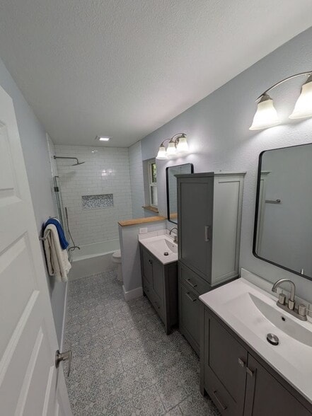 Building Photo - 9705 Marlborough Dr