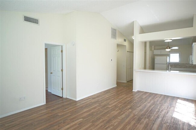 Building Photo - 7802 Amberlea Ct