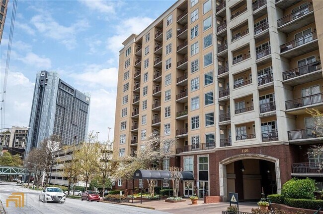 Building Photo - 1101 Juniper St NE