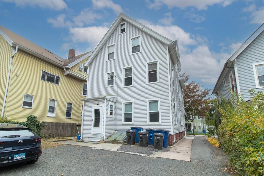 Building Photo - 23 Woodland St