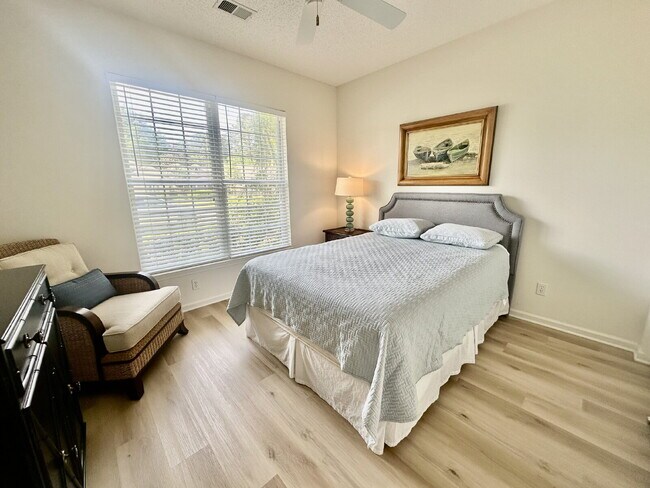 Building Photo - Fully Furnished Two Bedroom Home in Sun City!