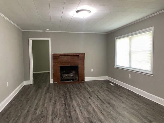 Building Photo - 7230 Union Grove Church Rd