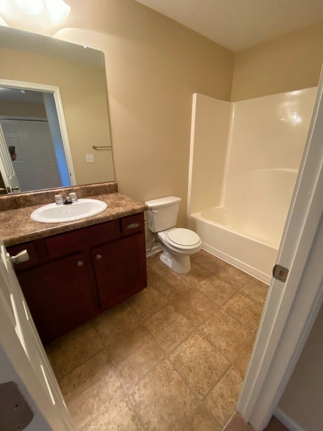 Building Photo - 2071 Reserve Ln