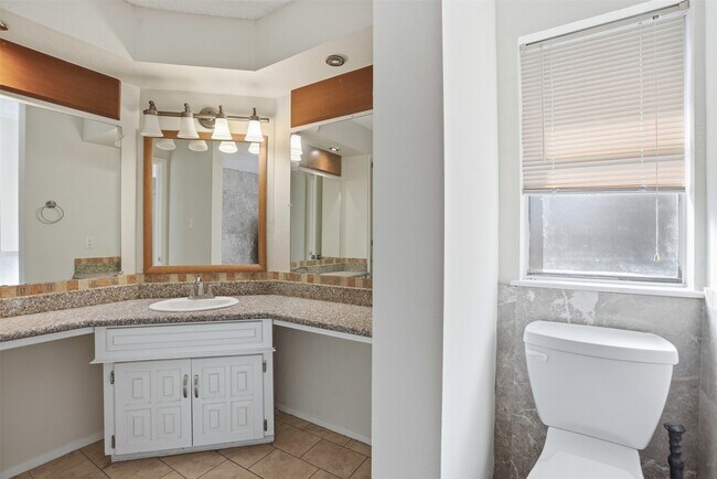 Building Photo - 3918 Wintergreen Dr