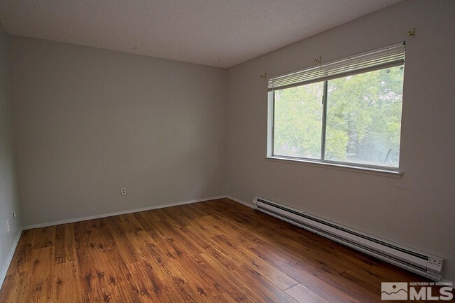 Building Photo - 693 Pine Meadows Dr