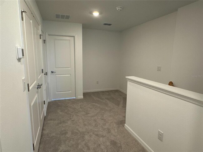 Building Photo - 2079 Hallier Cv