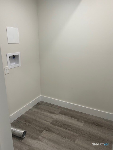 Building Photo - 11 Church Hill Rd