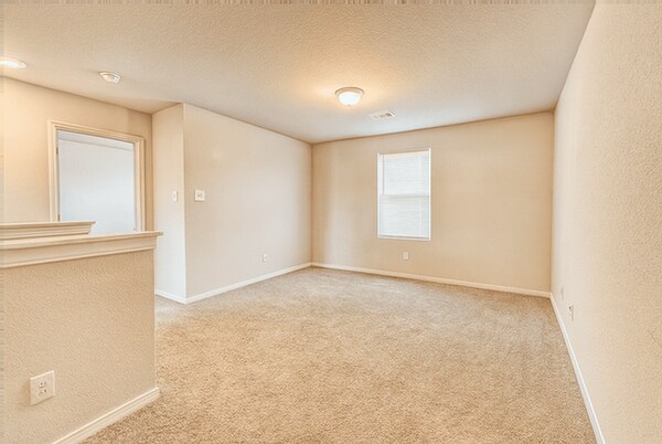 Building Photo - 15535 Taylorcrest Dr