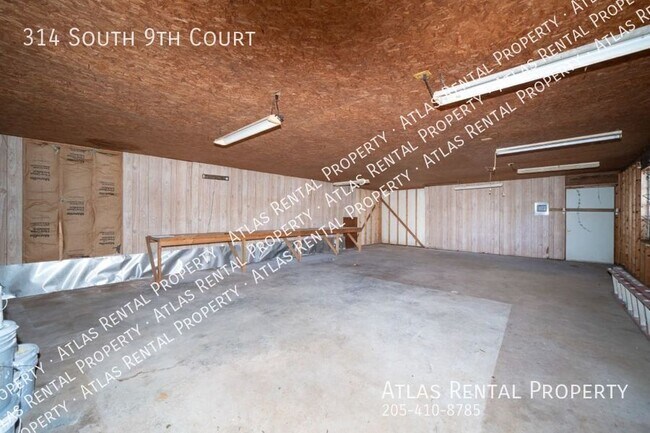 Building Photo - 314 9th Ct S