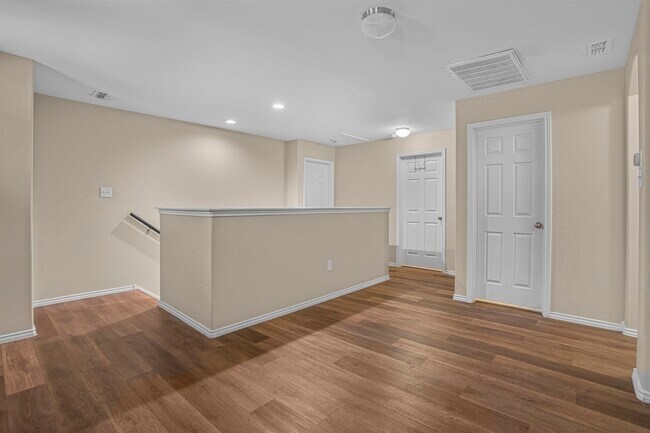 Building Photo - 205 Aquero Blvd