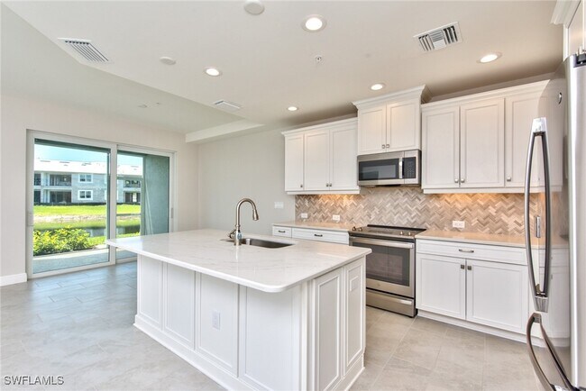 Building Photo - 2609 Seychelles Cir