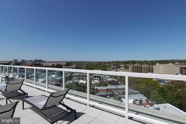 Building Photo - 1330 New Hampshire Ave NW