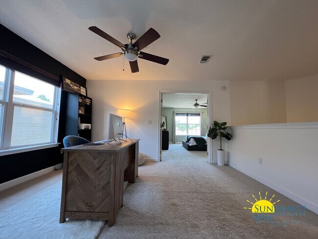 Building Photo - Impeccable 3 Bedroom Home in Shalimar!
