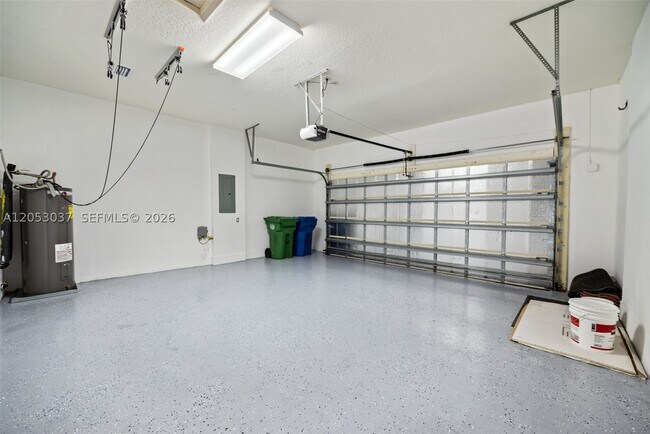 Building Photo - 2497 Bay Isle Dr