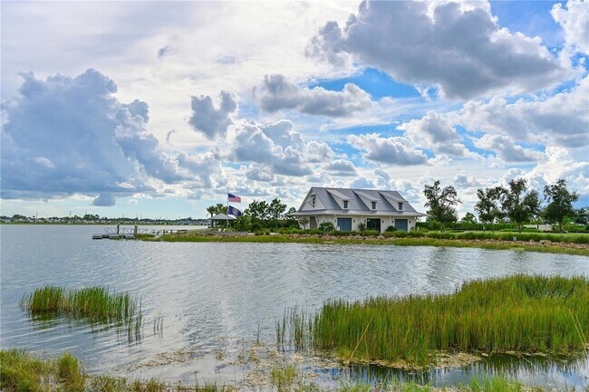 Building Photo - 1055 Waterline Ct