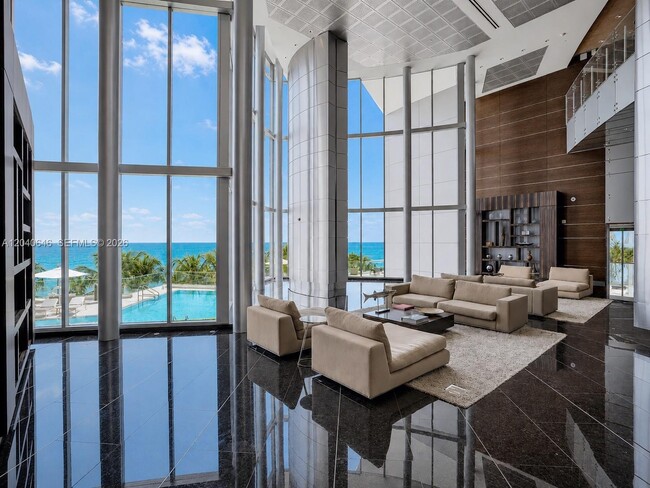 Building Photo - 17001 Collins Ave