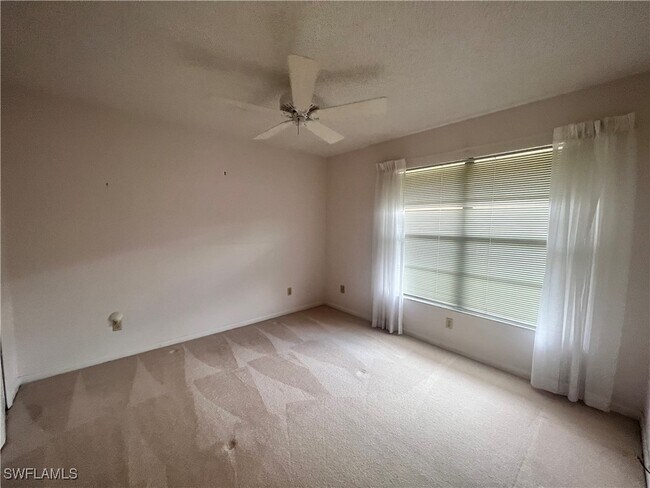 Building Photo - 6150 Whiskey Creek Dr