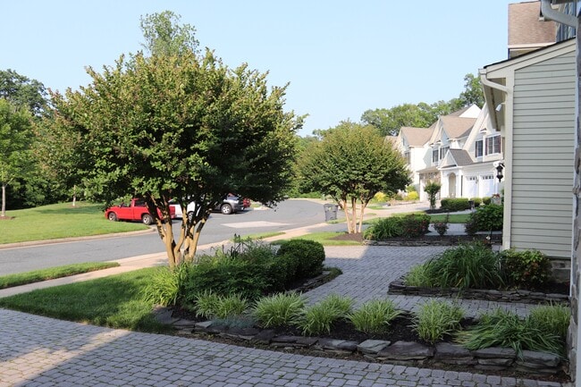 Building Photo - 16844 Panorama Dr