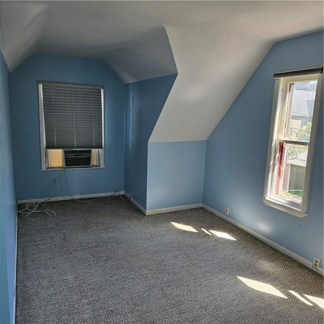 Building Photo - 108 Boardman St