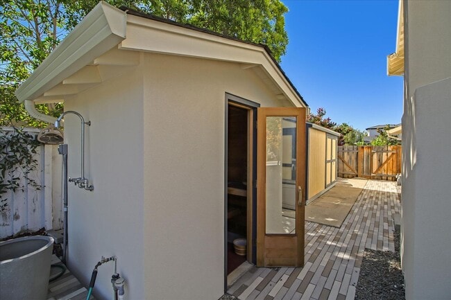 Building Photo - Beautiful Home For Rent in Cupertino with Solar, Pool and Sauna Coming Soon!