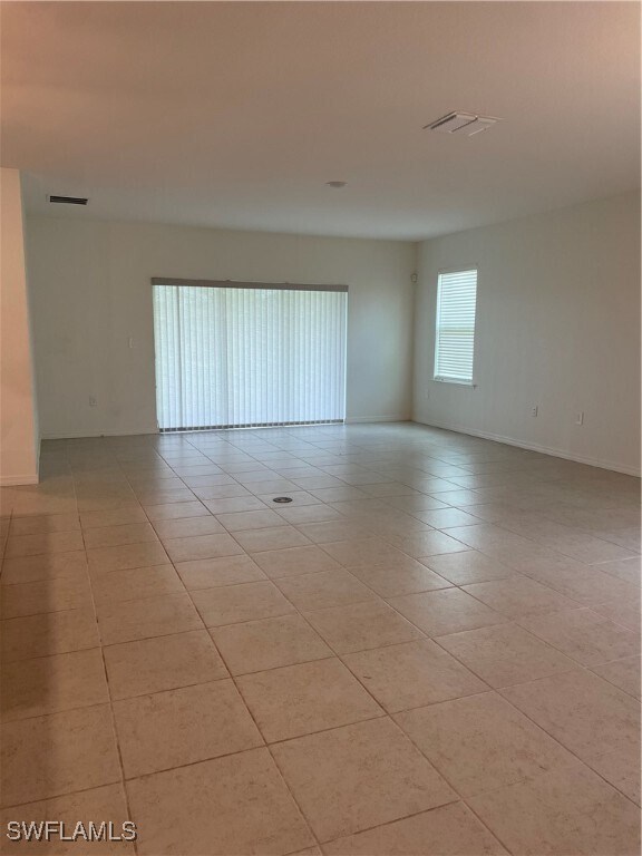 Building Photo - 8750 Cascade Price Cir