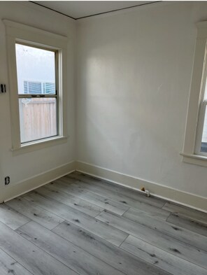 Building Photo - 521 W 16th St
