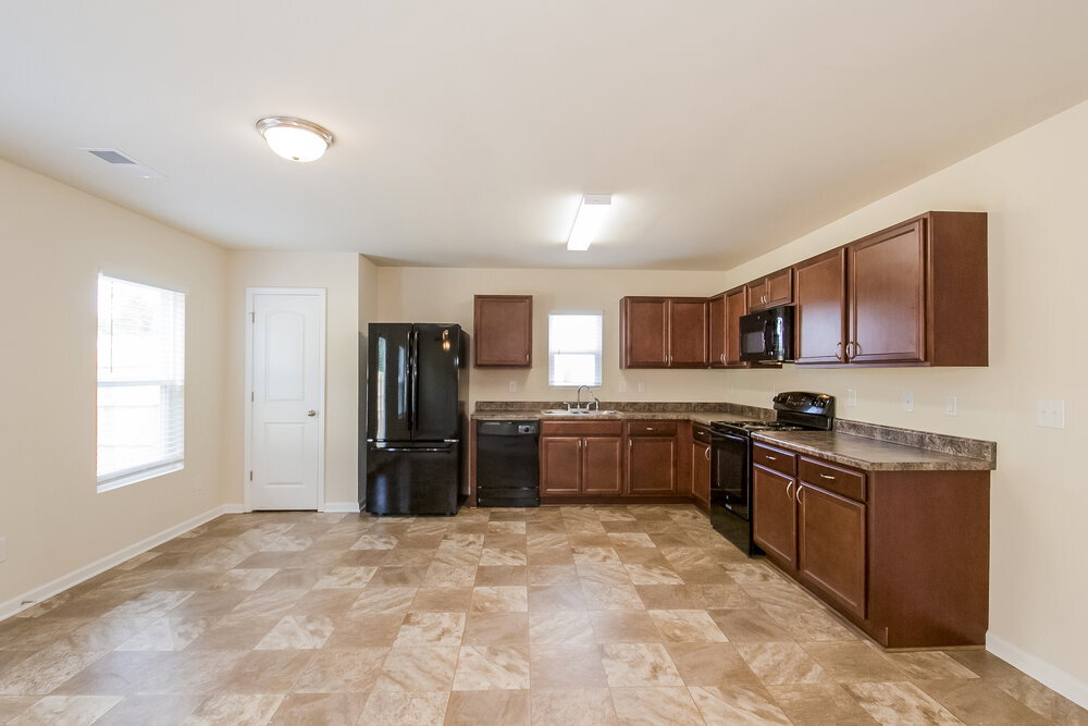 Building Photo - 12047 Quail Dr