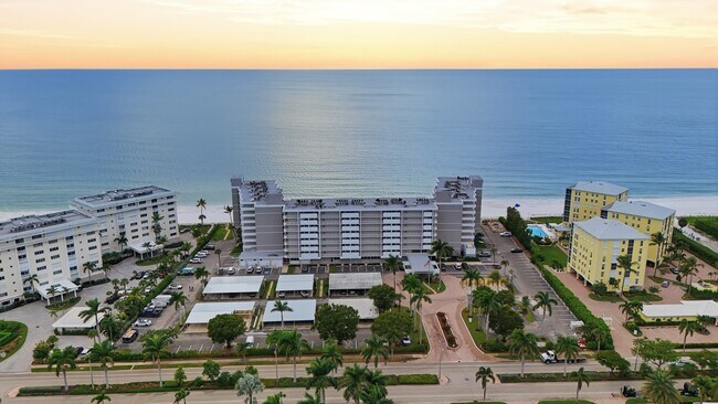 Building Photo - 3443 Gulf Shore Blvd N