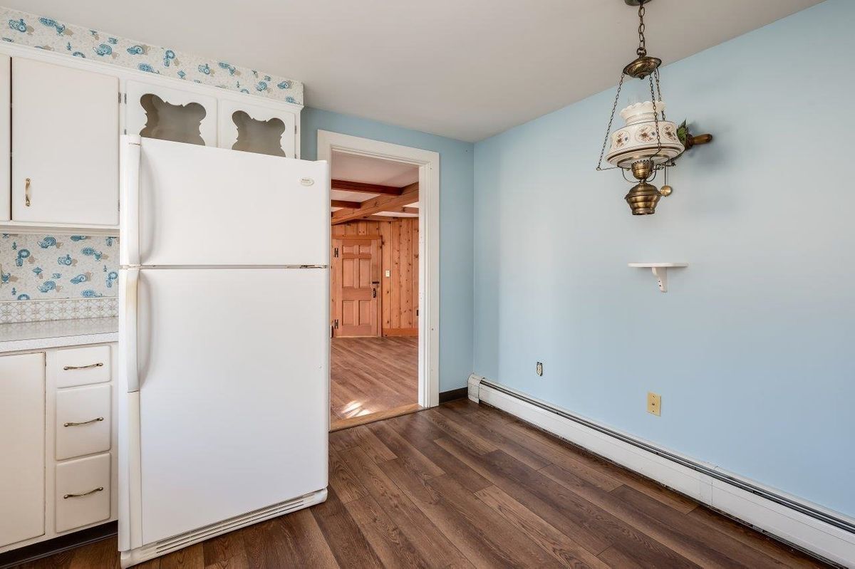 Building Photo - 45 Weare