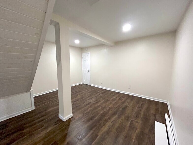 Building Photo - 1100 Harrison Ave