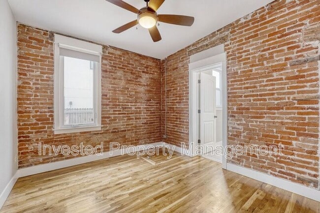 Building Photo - 1315 E 37th Ave