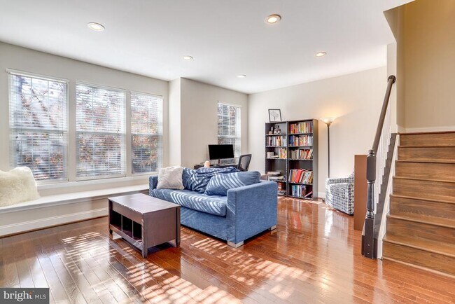 Building Photo - 2342 Huntington Station Ct