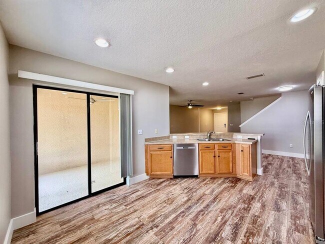 Building Photo - 2409 Hibiscus Bay Ln