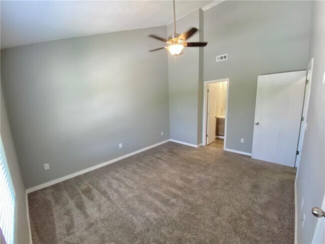 Building Photo - 133 S Pinyon Point