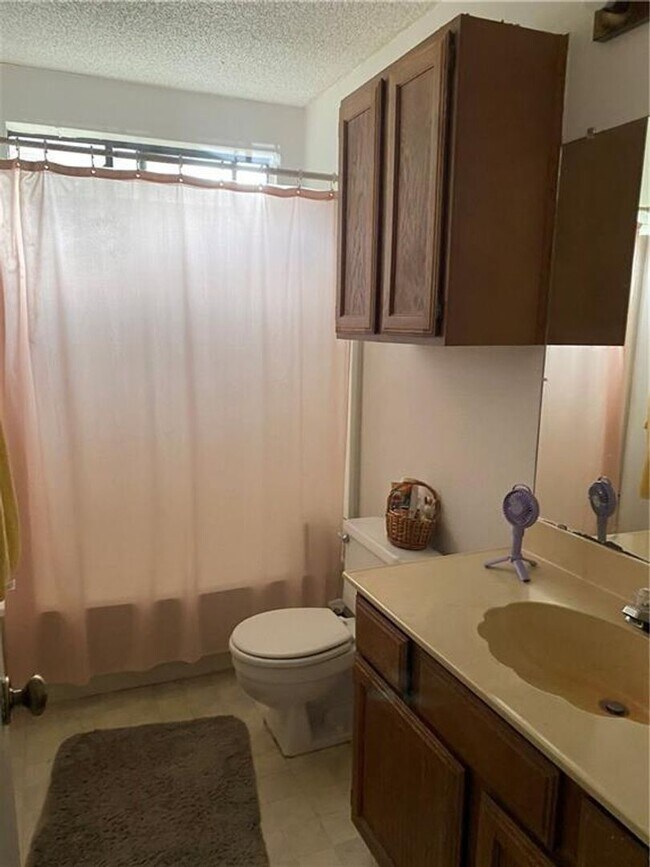 Building Photo - 9011 Sanger Dr