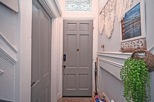 Building Photo - 229 Riverside Dr