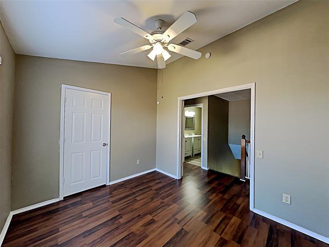 Building Photo - 2560 Creekwood Ln