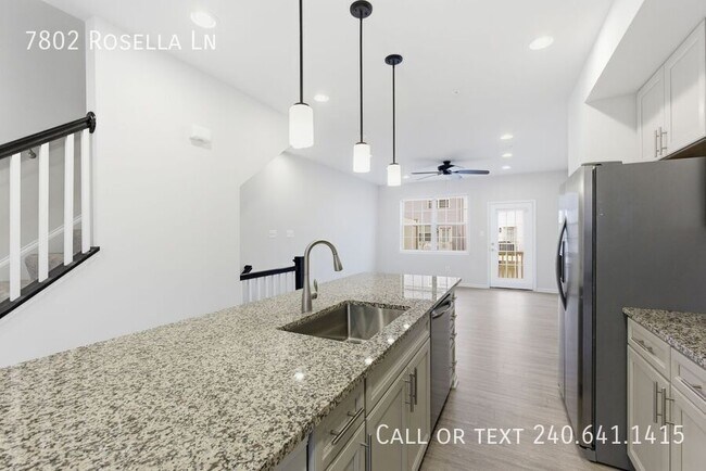 Building Photo - 7802 Rosella Ln